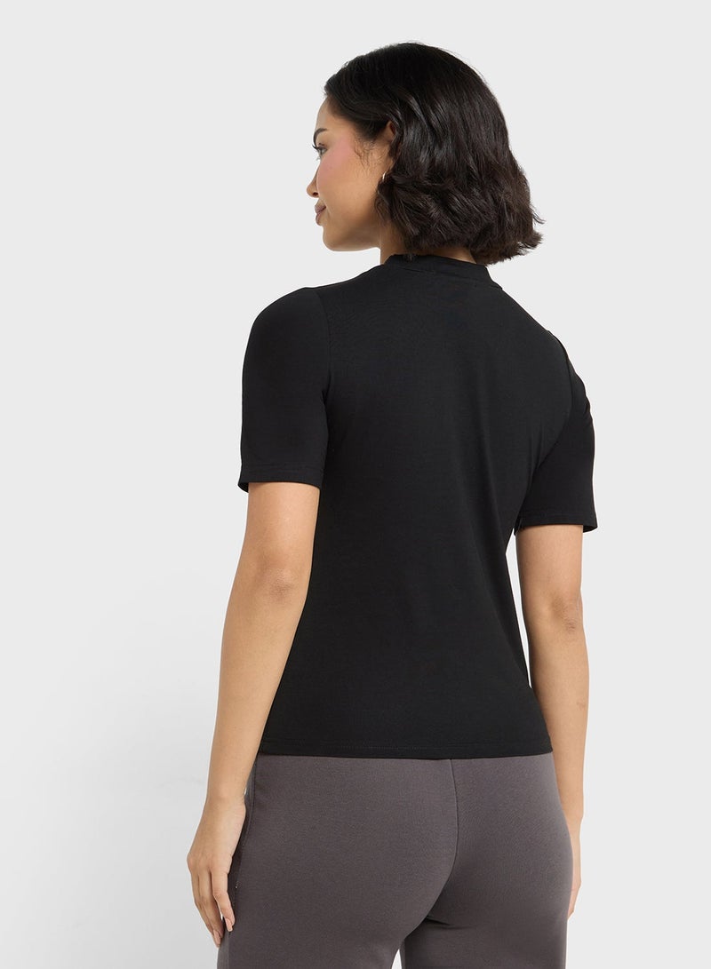 جينجر بيسيكس تيشيرت بياقة عالية - Image 2